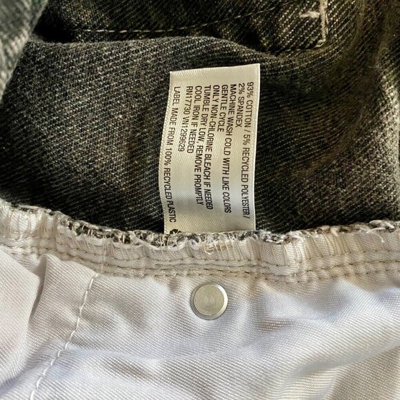 Ava & Viv Women's Plus Size 20W Grey Denim Bermuda Shorts NEW NWT - Picture 6 of 7